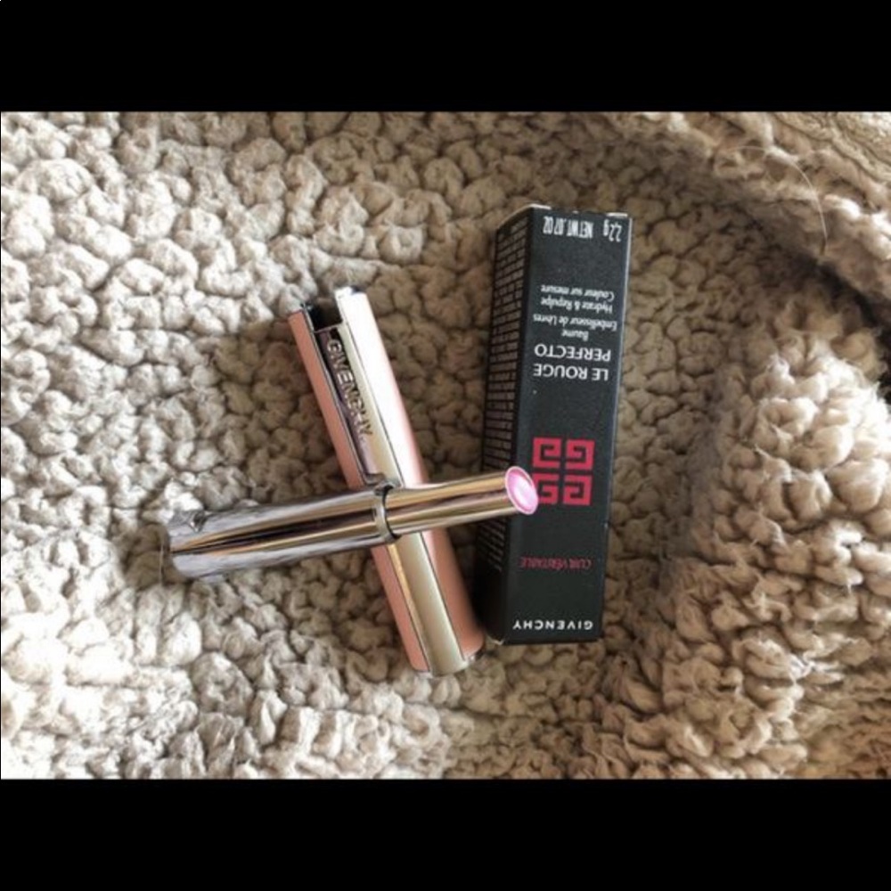 Givenchy le rouge perfecto lipstick baume